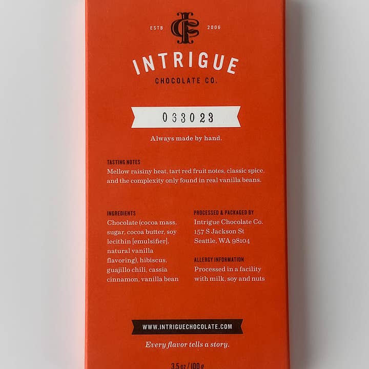 Intrigue Chocolate Co. - Wholesale Chocolate Bar - Guajillo Chili, Hibiscus, Cassia Cinnamon, Vanilla Bean Bar2