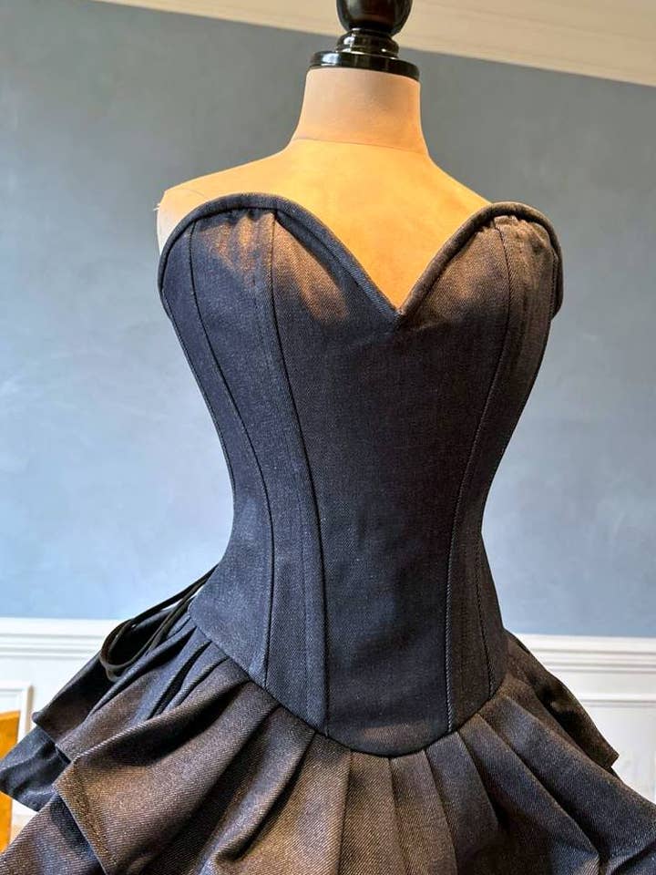 corsettery – wholesale Klänning - Dam – Autentisk denimkorsettklänning med fluffig kjol, denim eller bomull. Prom, Valentine, mini bröllopsklänning