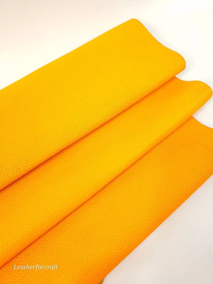 Gold Fusion Rochen Geprägtes Premium Vollnarbenleder mit Struktur für den Großhandel von Leatherforcraft