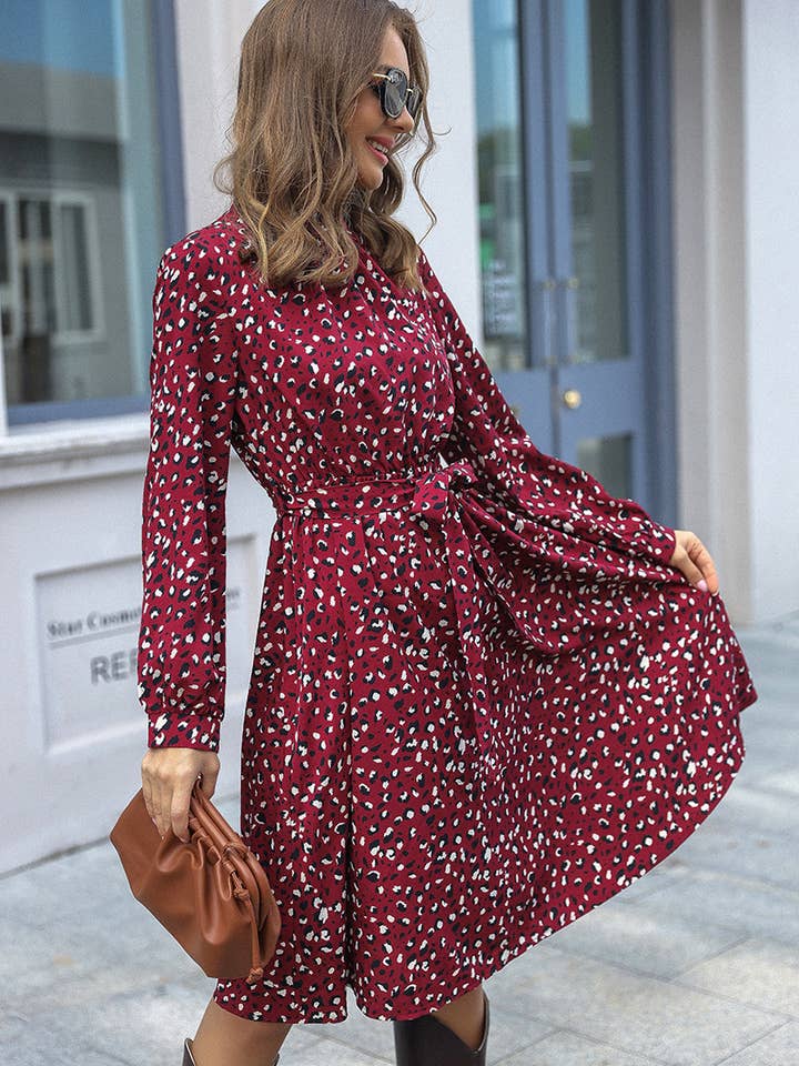 Lily Clothing - Wholesale Dress - Women's - TEMPERAMENT DESIGN SENSE OF MID-STYLE DRESS1