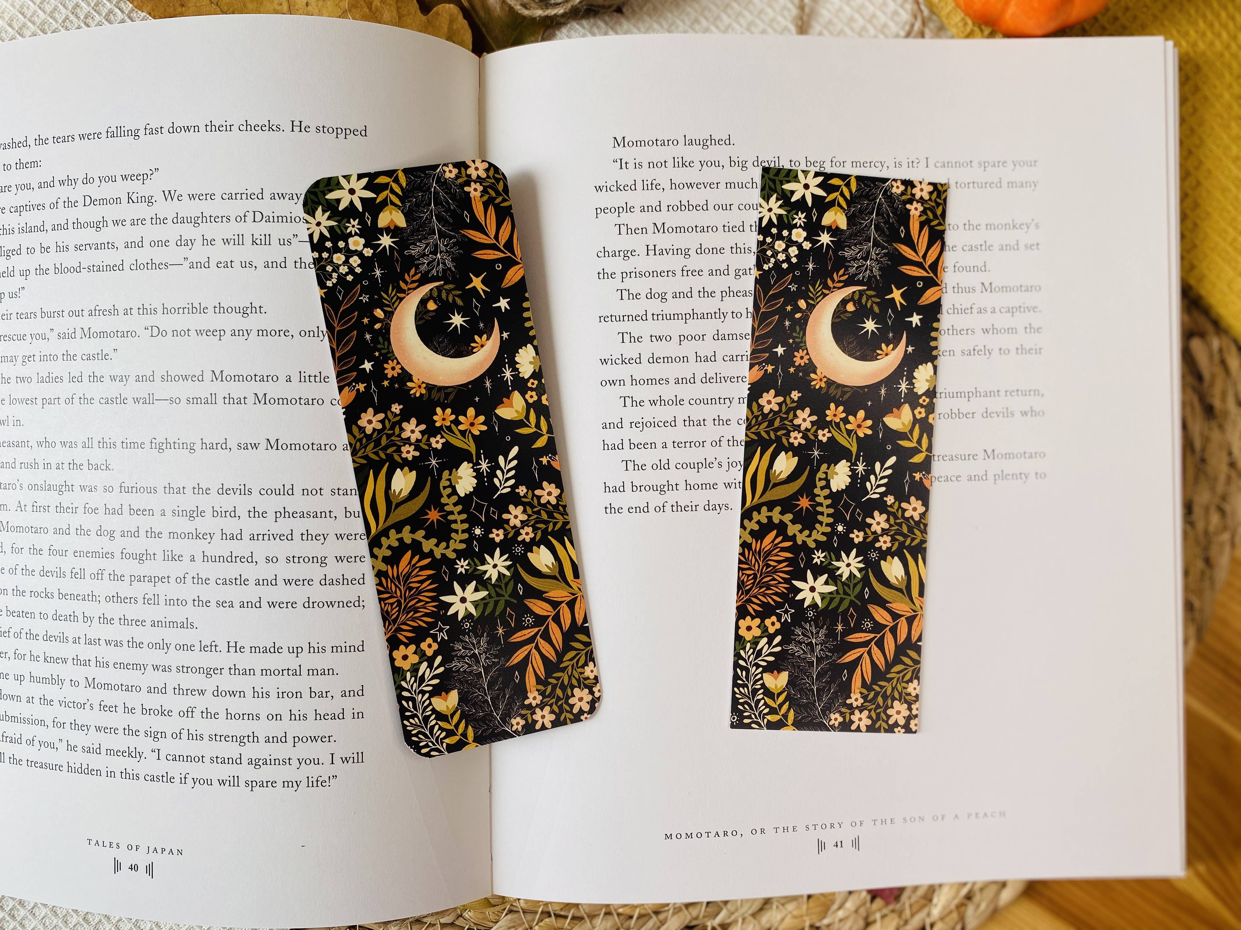 Split Moon Studios - Vente Marque-page - Marque-page Lune | Accessoires pour livres, marque-page illustré3