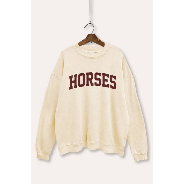 CHEVALS TYPOGRAPHIE MINERAL WASH SWEATSHIRT pour la vente par VINTAGE POINT USA