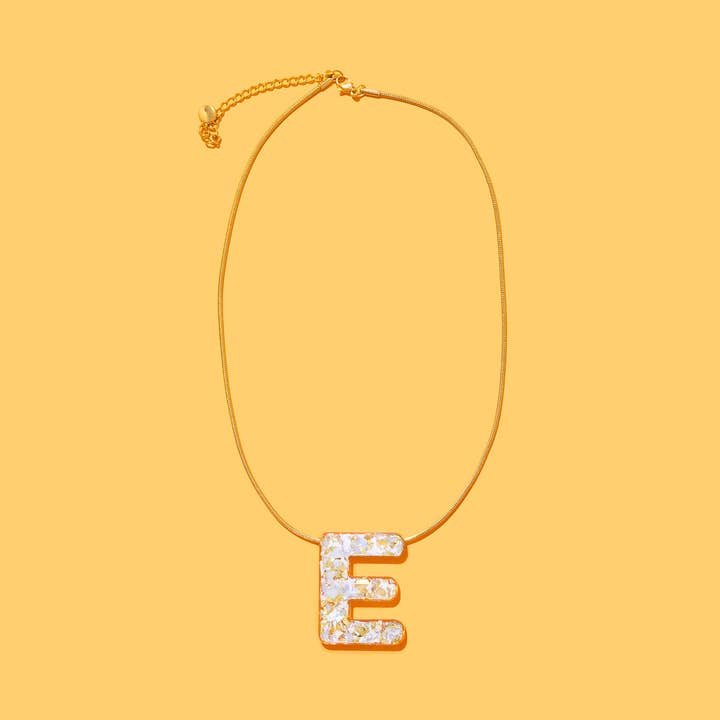 Taylor Elliott Designs - Wholesale Pendant/Charm Necklace - *ON SALE* 32 Letter Necklaces w/ Display - Pearl Confetti5