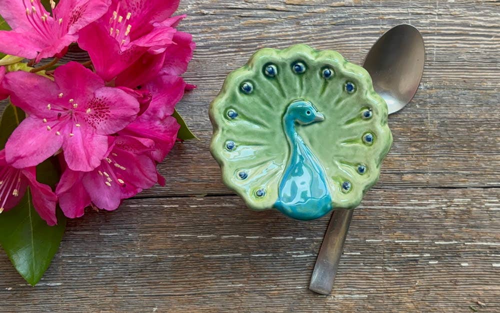 August Ceramics - Wholesale Jewelry Dish - Ceramic Bird Dish: Colorful Peacock 1