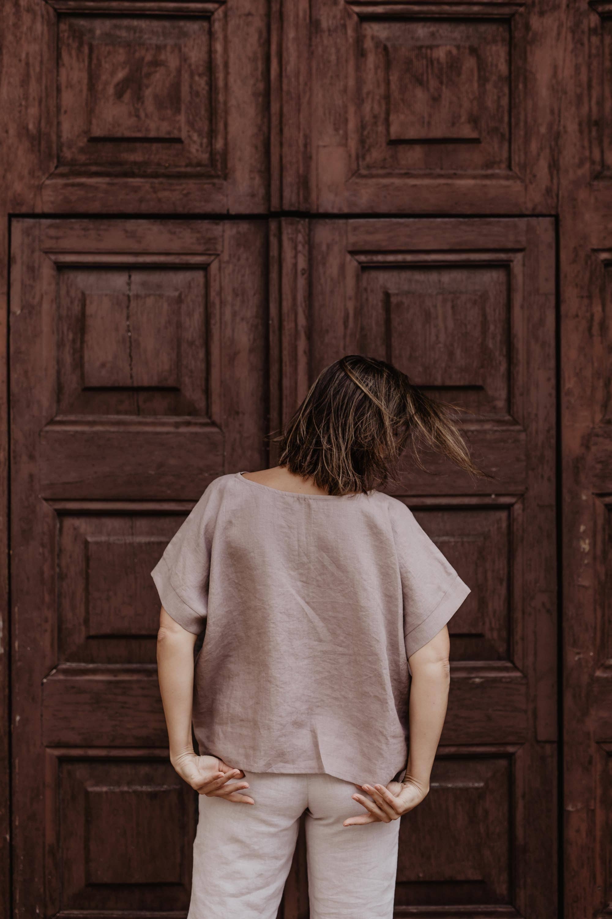 AmourLinen - Wholesale T-Shirt - Women's - Linen top Porto11