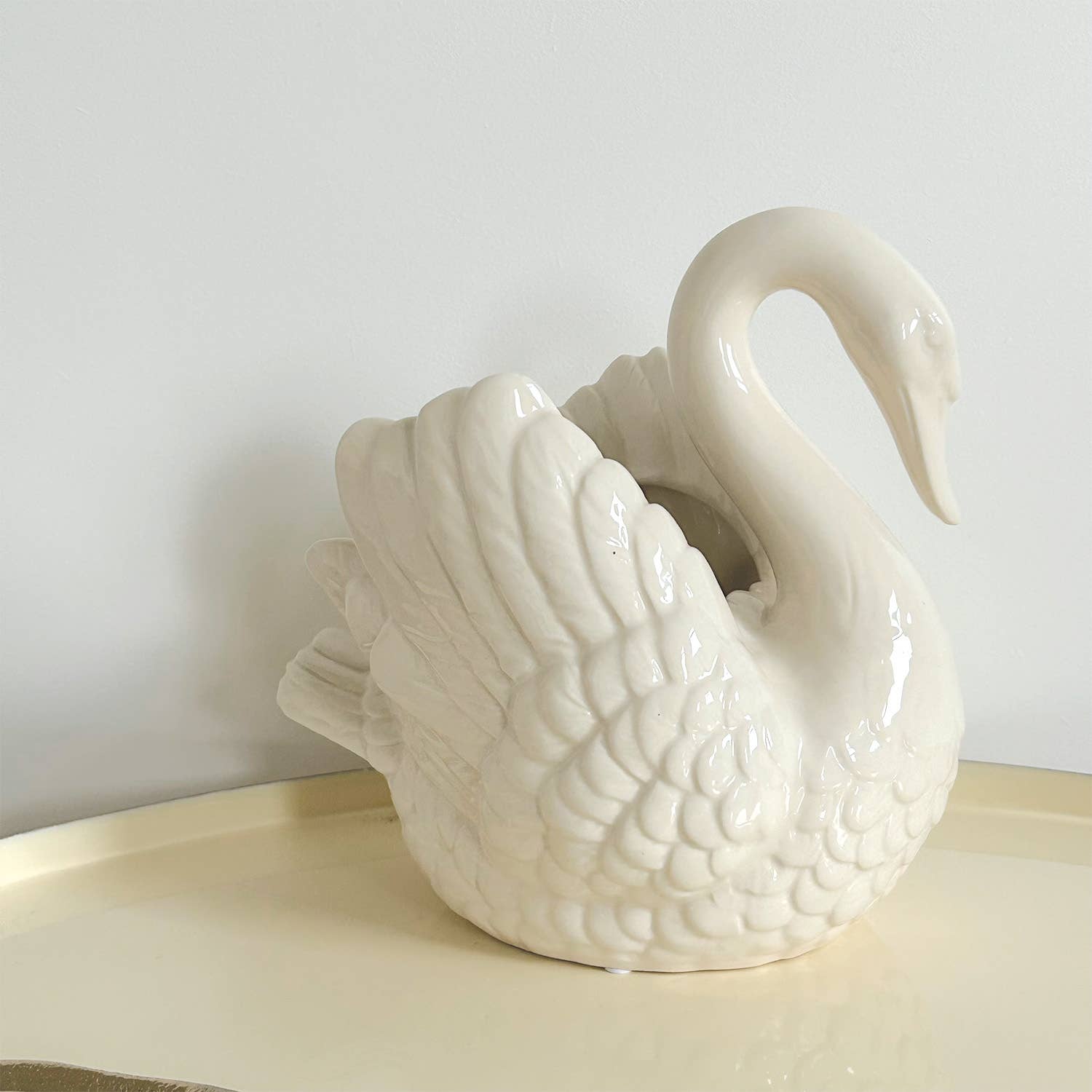 Opjet Paris - Wholesale Vase - White swan vase W20.5 D15 H20.3cm2