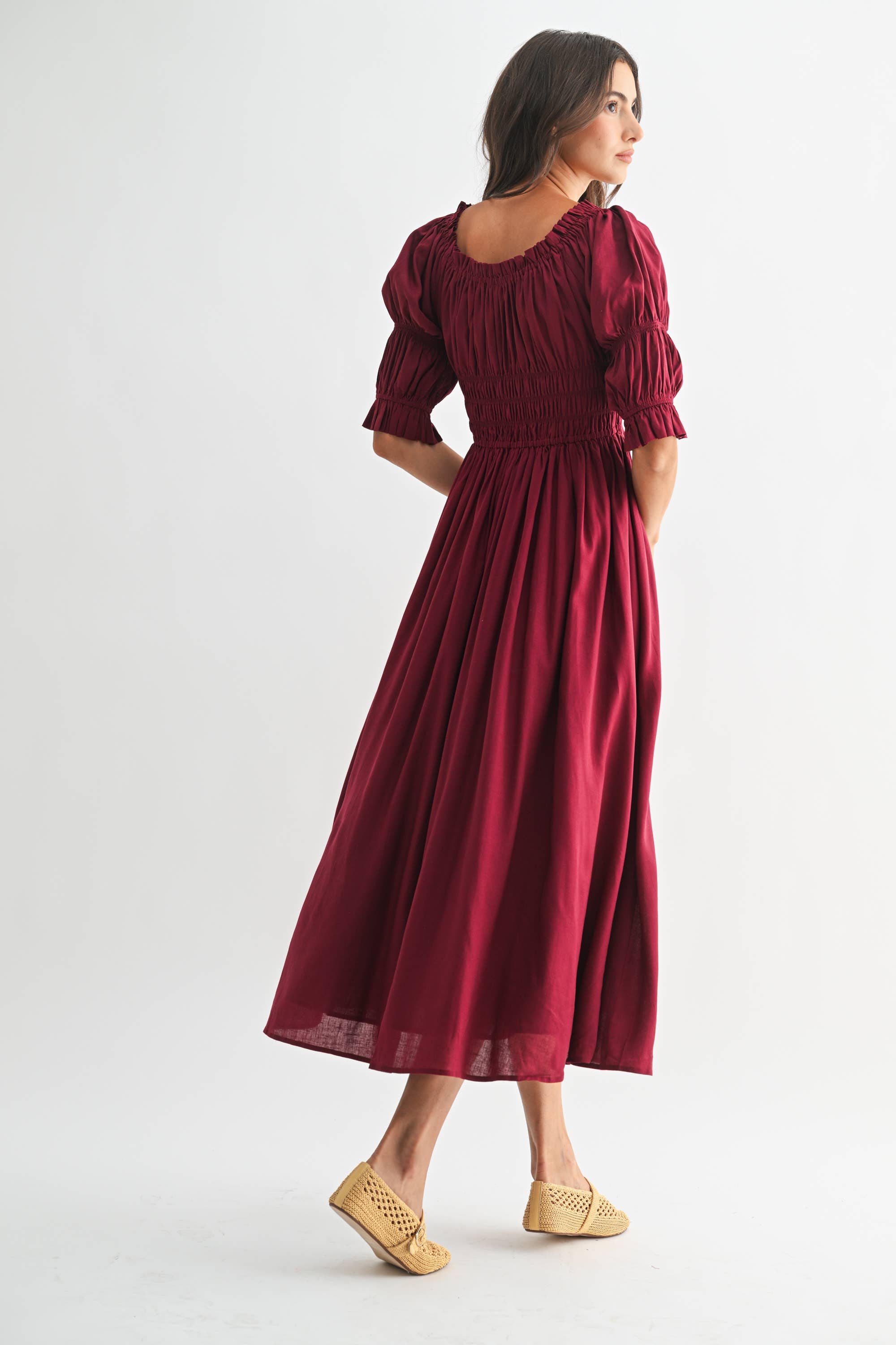 Camellia - Vente Robe – femme - ROBE MIDI ÉPAULES DÉNUDÉES SMOCKÉE AVEC JUPE PLISSÉE12