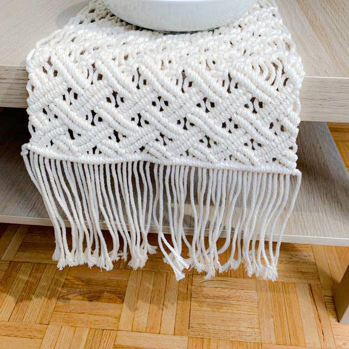 Knotting Studio - Vendita all'ingrosso Runner - Runner da tavolo in macramè fatto a mano | 5,7 piedi di lunghezza | Decorazione da tavolo | Tappetino da collocamento | Regalo