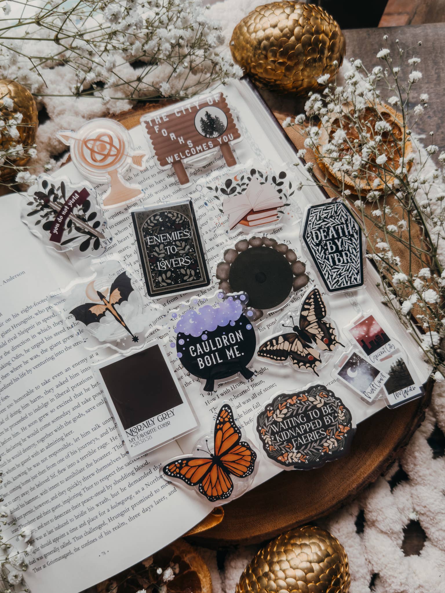 Meaggie Moos – wholesale Phone/tablet stand – Waiting to be Kidnapped By Faeries Kindle / Phone Grip3