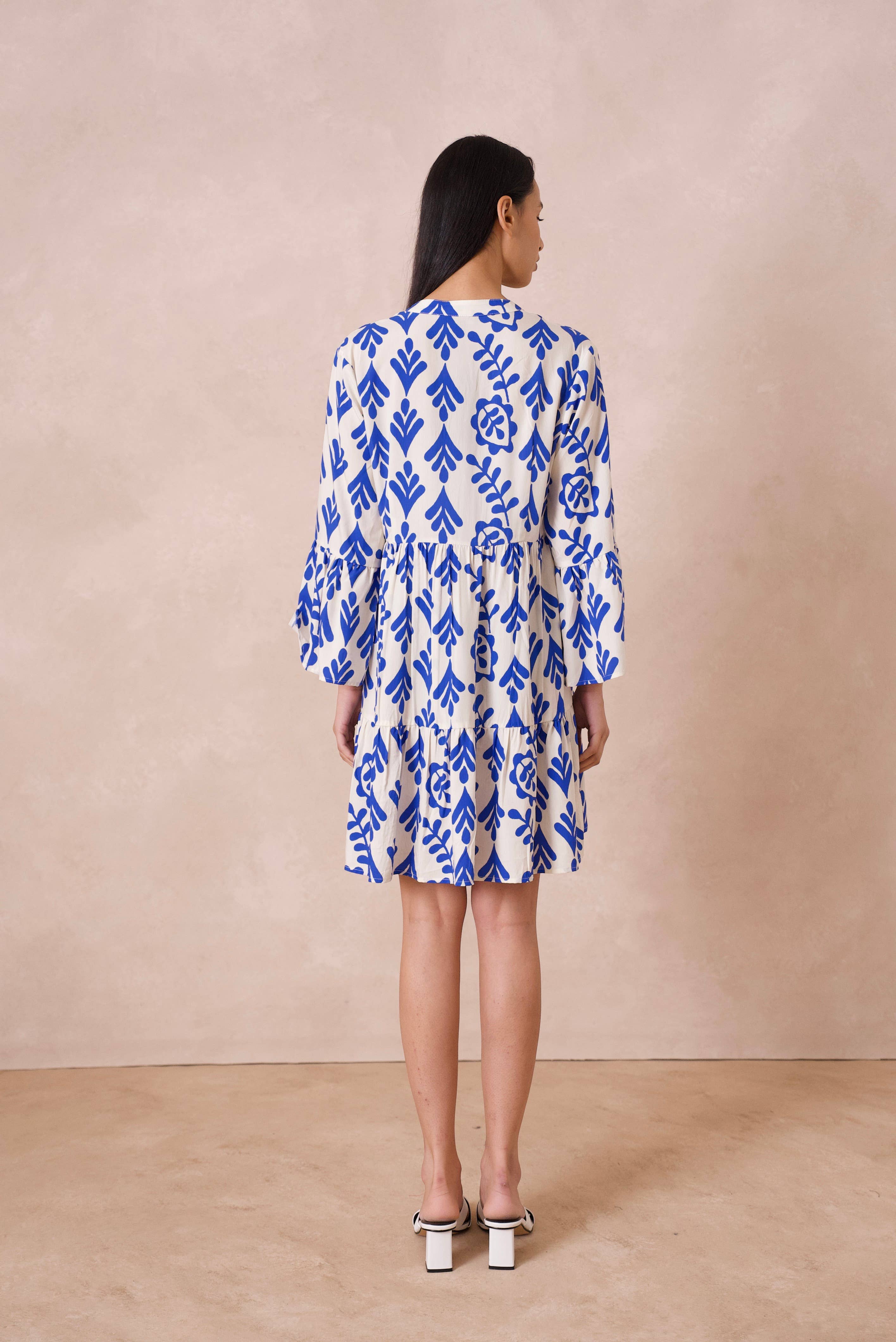 Attentif Paris - Wholesale Dress - Women's - V-neck printed short dress with long sleeves8