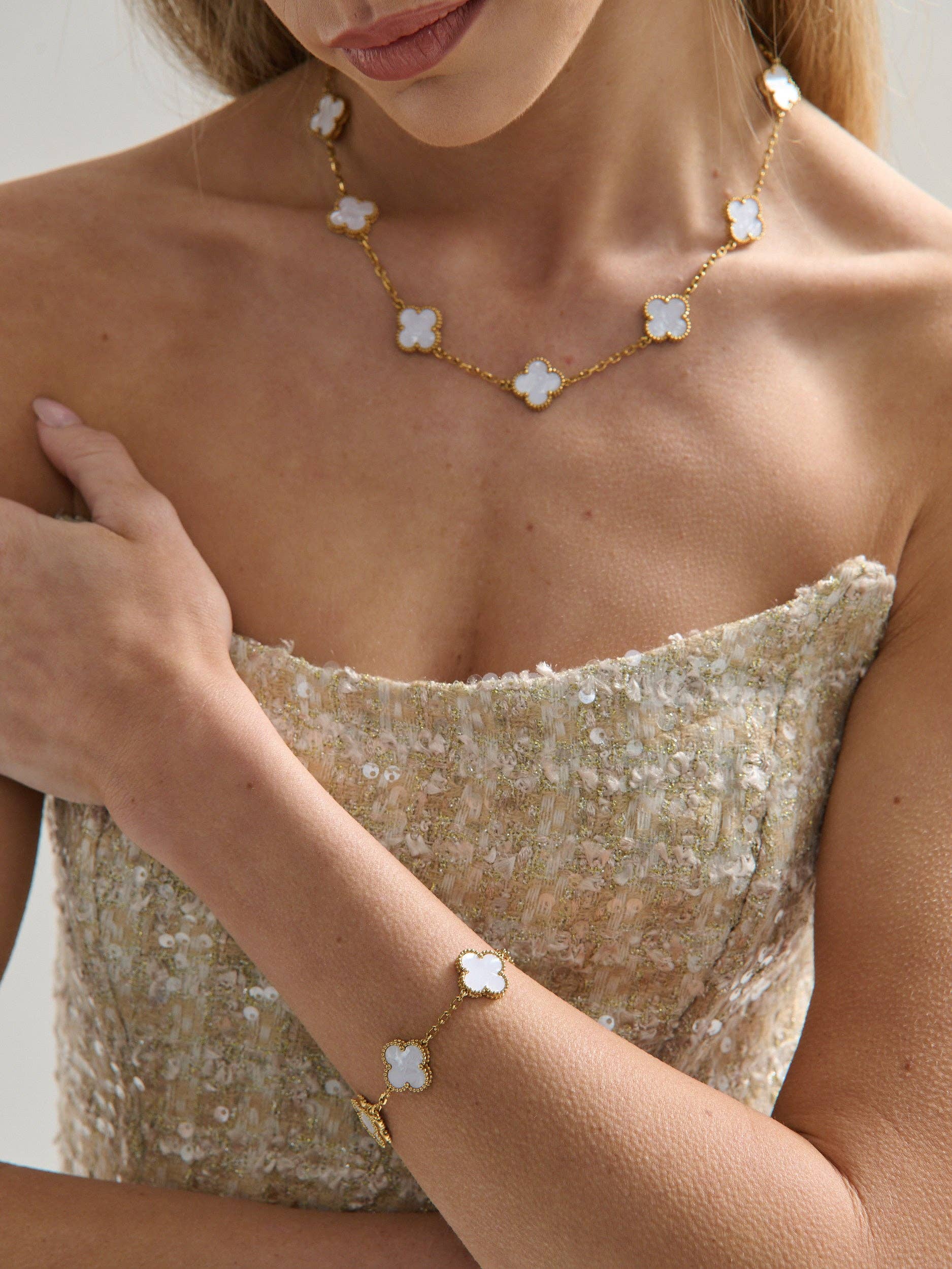 Angels Whisper Accessories - Wholesale Pendant/charm necklace - Charlotte 18K Gold Plated Clover Necklace in White2