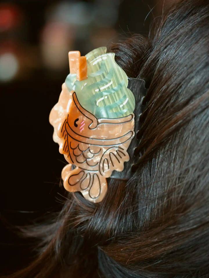 Taiyaki hair claw for wholesale by Joanna Behar