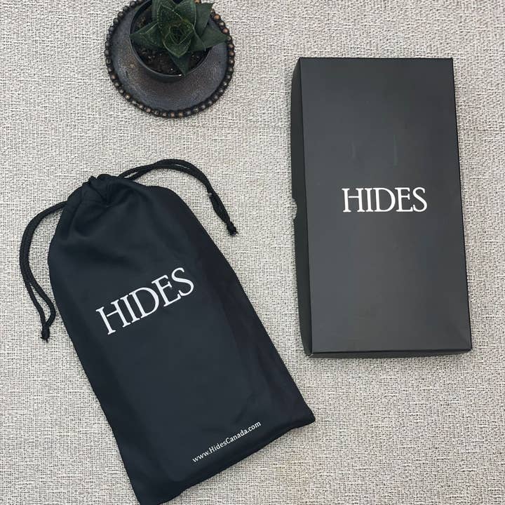Hides - Wholesale Wallet - Women's - Leather Zip Around Wallet23