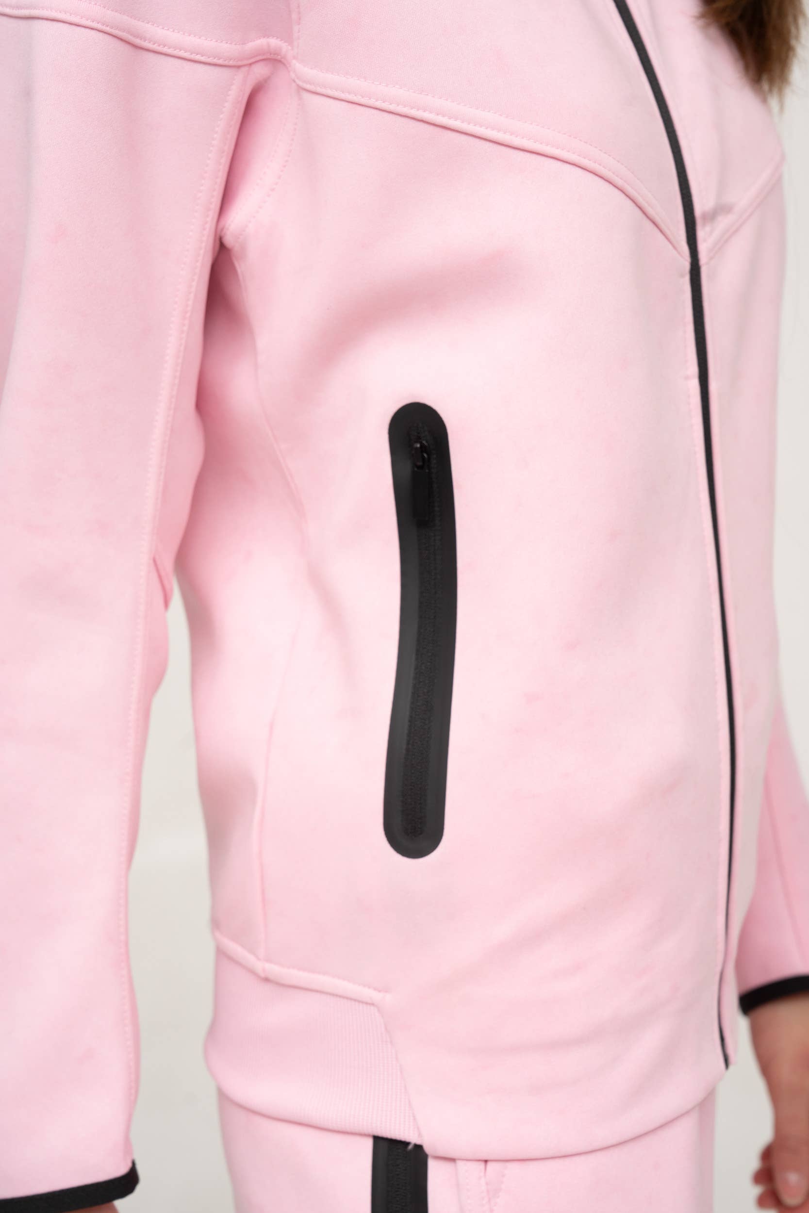 Zayne Paris – Engroshandel Activewear-sæt – til kvinder – Dame joggingtøj med hætte F016-23