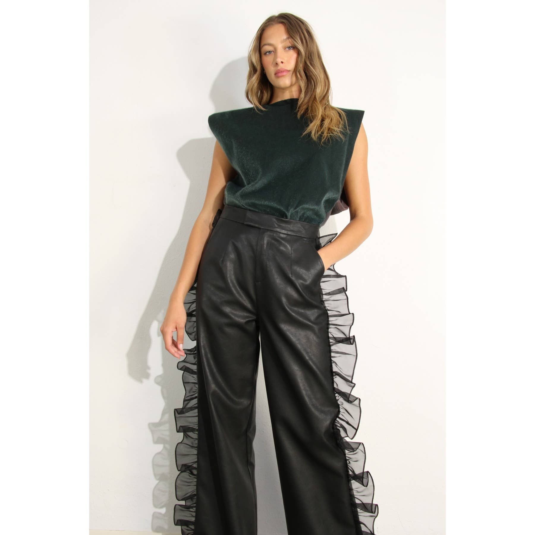 Mulla – wholesale Outerwear Vest - Women’s – FAUX FUR MIXED VEST19