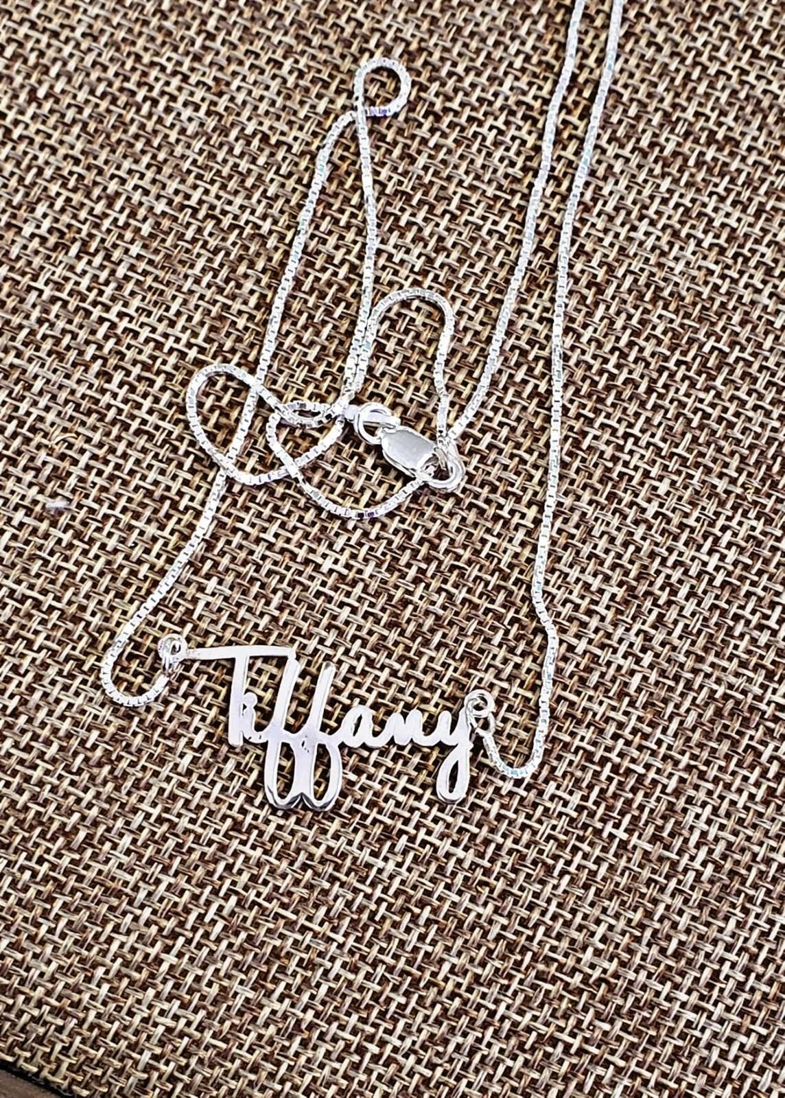Tres Carmela - Wholesale Pendant/Charm Necklace - Personalized Dainty Minimalist Name Necklace Silver or Gold4