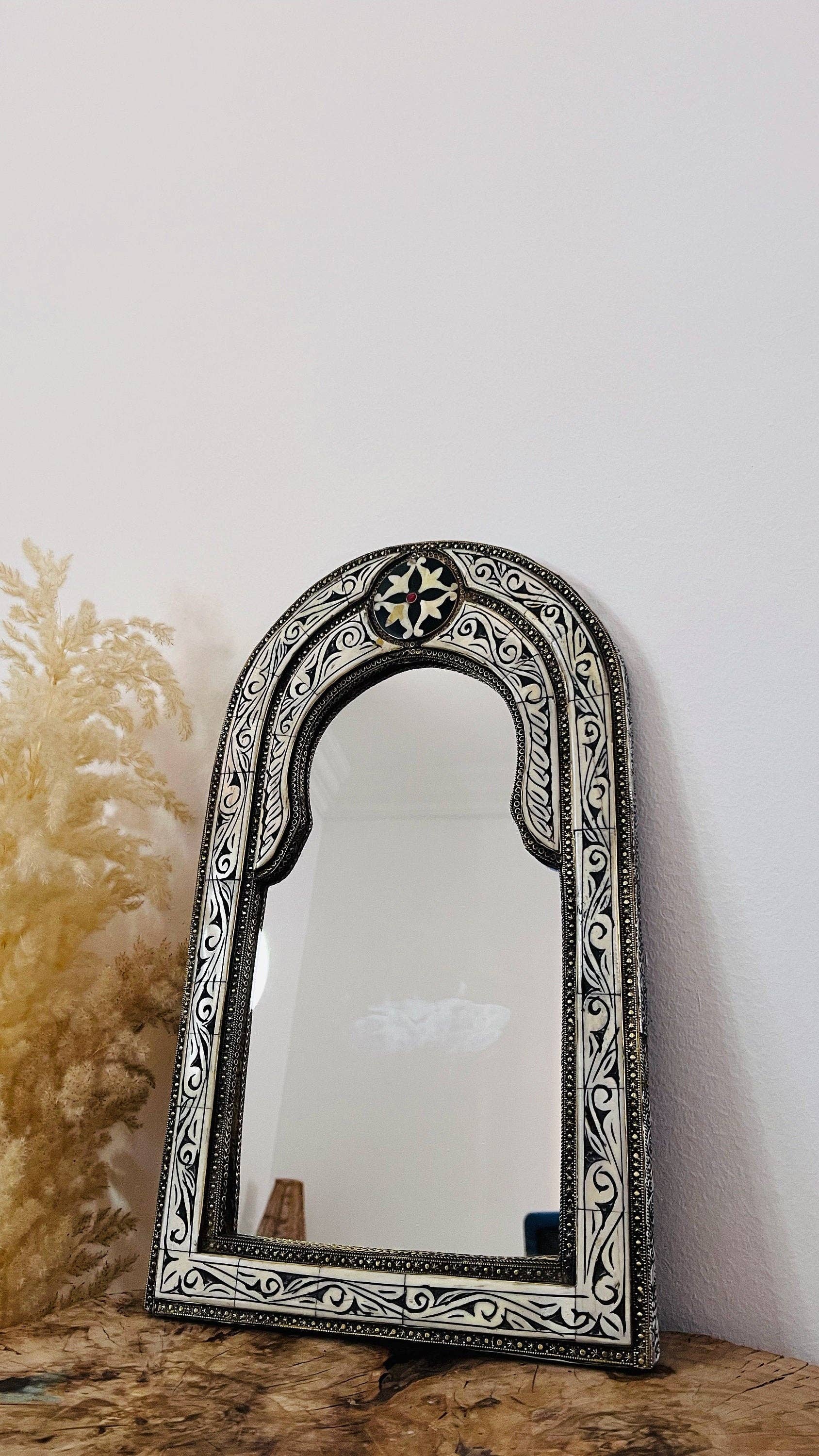 Palmeraies – wholesale Wall mirror – Vintage Moroccan Arch Mirror - Bone Inlay Antique Mirror8