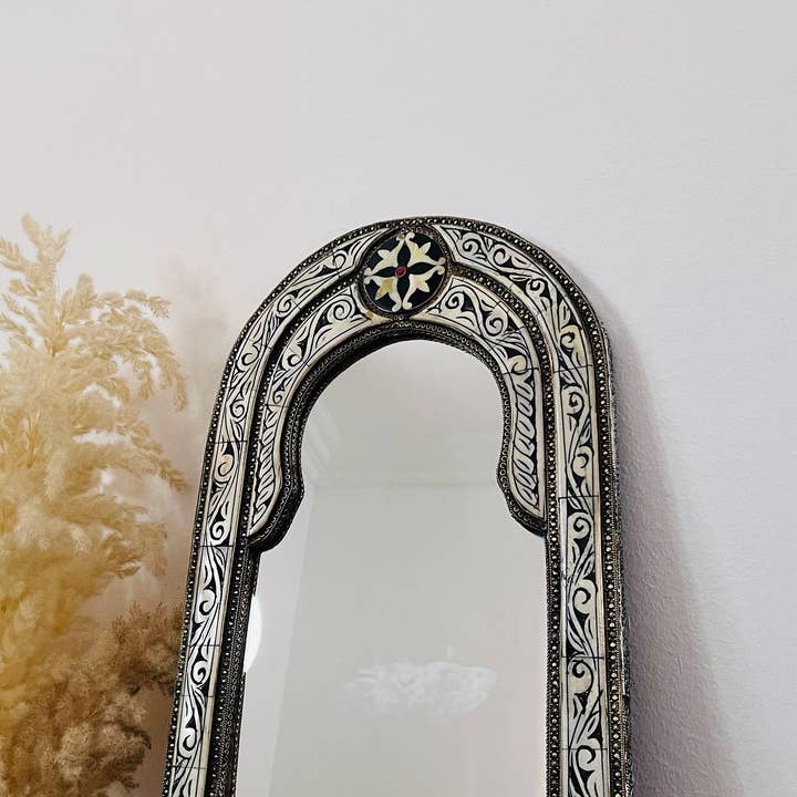 Palmeraies – wholesale Wall mirror – Vintage Moroccan Arch Mirror - Bone Inlay Antique Mirror8