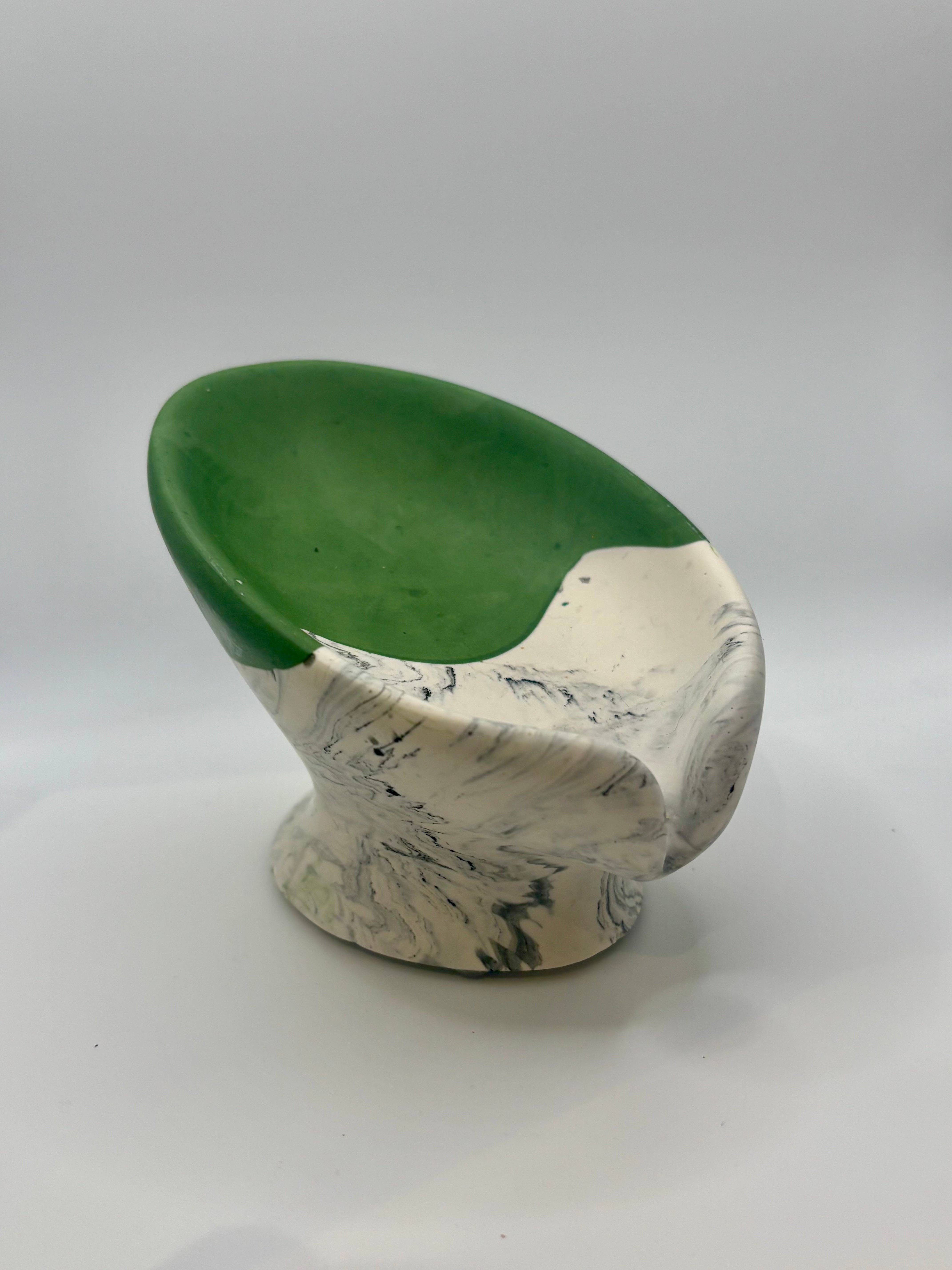 Amandyne Creations - Wholesale Soap Caddy - Freestanding soap dish in Fir Green Jesmonite with marble effect