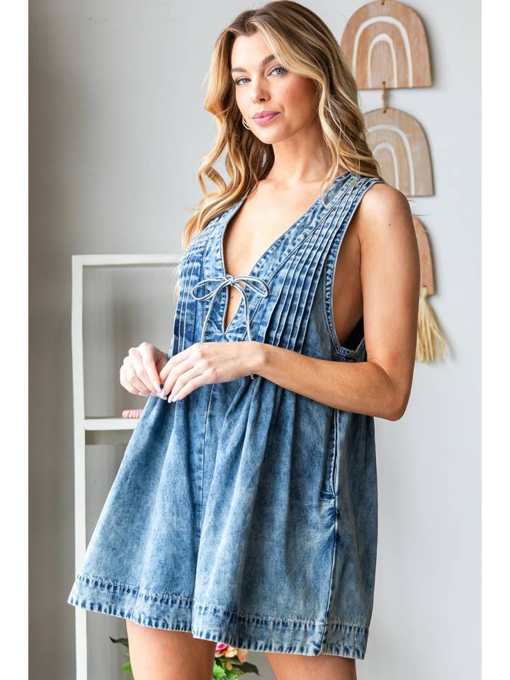 Veveret - Wholesale Romper - Women's - Front Pleated V Neck Sleeveless Denim Romper