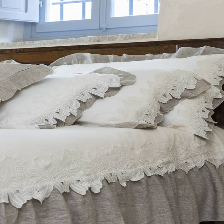 Paire de taies d’oreiller Fleuri pour la vente par Chez Moi