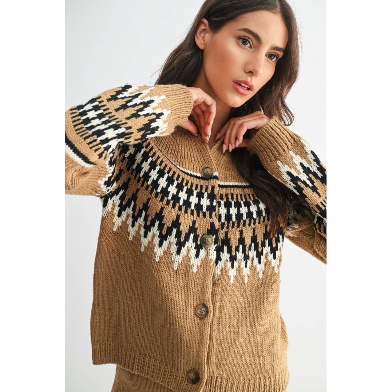 MOKKA MULTI ISLE GESTRICKTES STRICKJACKE UND ROCK-SET für den Großhandel auf Faire3