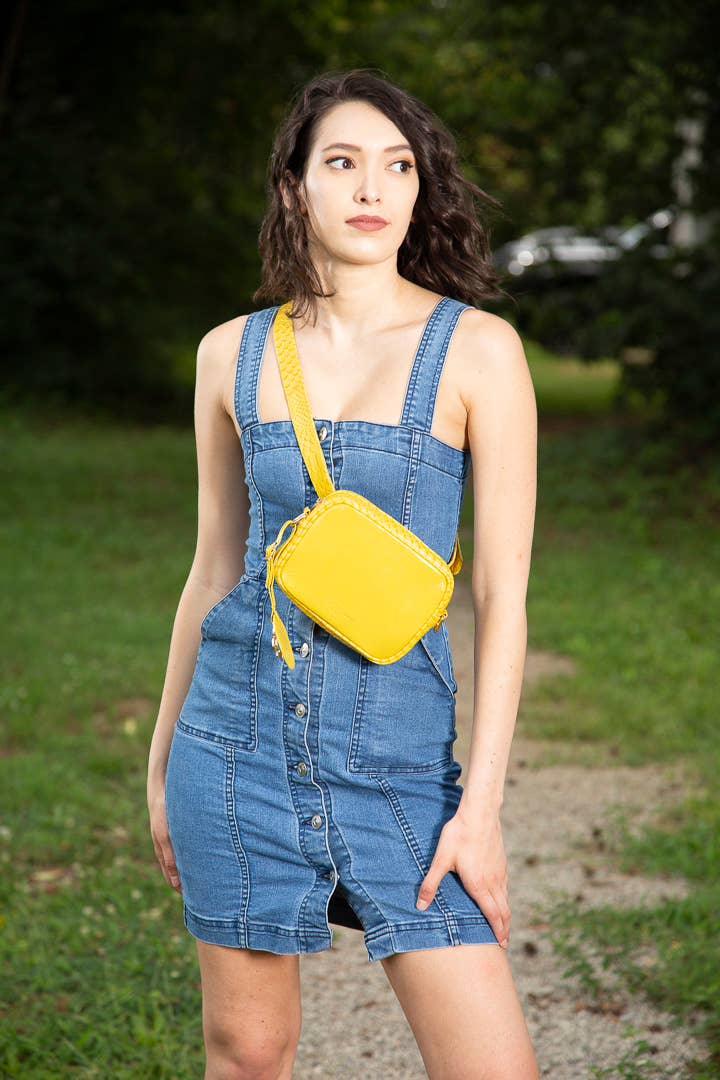 Benenate - Wholesale Crossbody Bag - Women's - Lemon Python 000 Belt/Crossbody Bag2