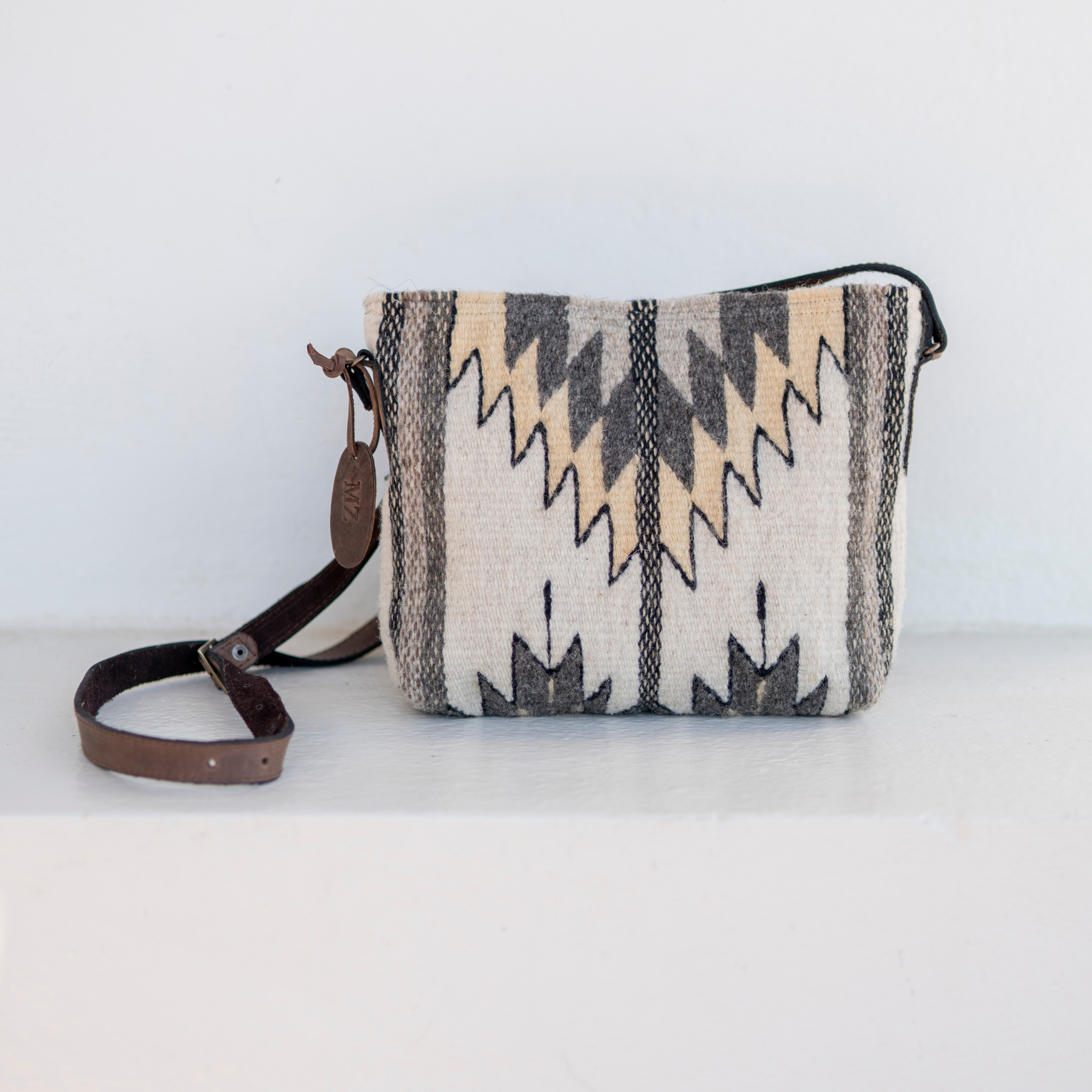 Wholesale Handwoven Beige Crossbody Bag- Oaxacan Textiles Artisan Made for  your store - Faire