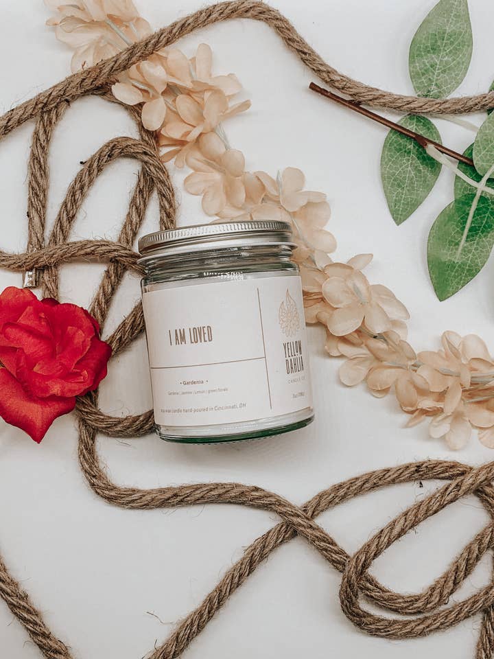 Gardenia pour la vente par Yellow Dahlia Candle Co.