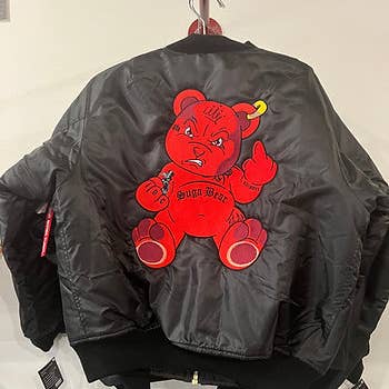 Suga Bearz MA-1 flygarjacka med broderad Suga Bear - bomberjacka för wholesale av Suga Bearz