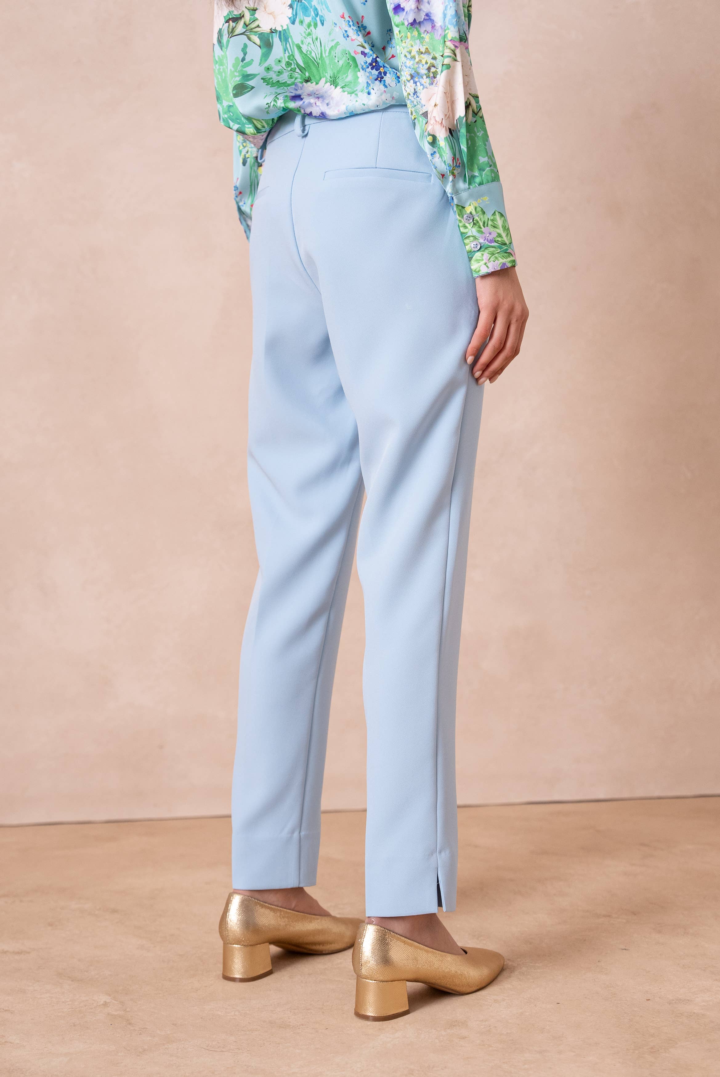 Attentif Paris - Venta al por mayor Pantalones - Mujer - Pantalones pitillo de talle alto [Signature]44