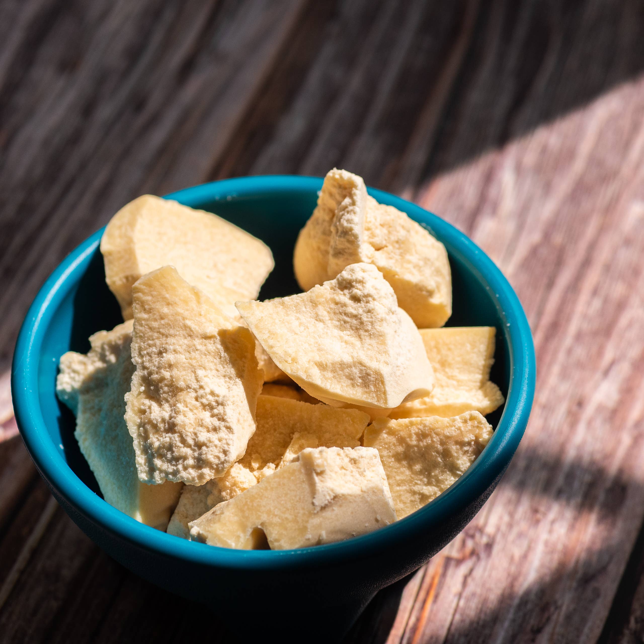 Better Shea Butter - Vente Baume/beurre pour le corps - Beurre de cacao biologique - bloc de 1 lb1