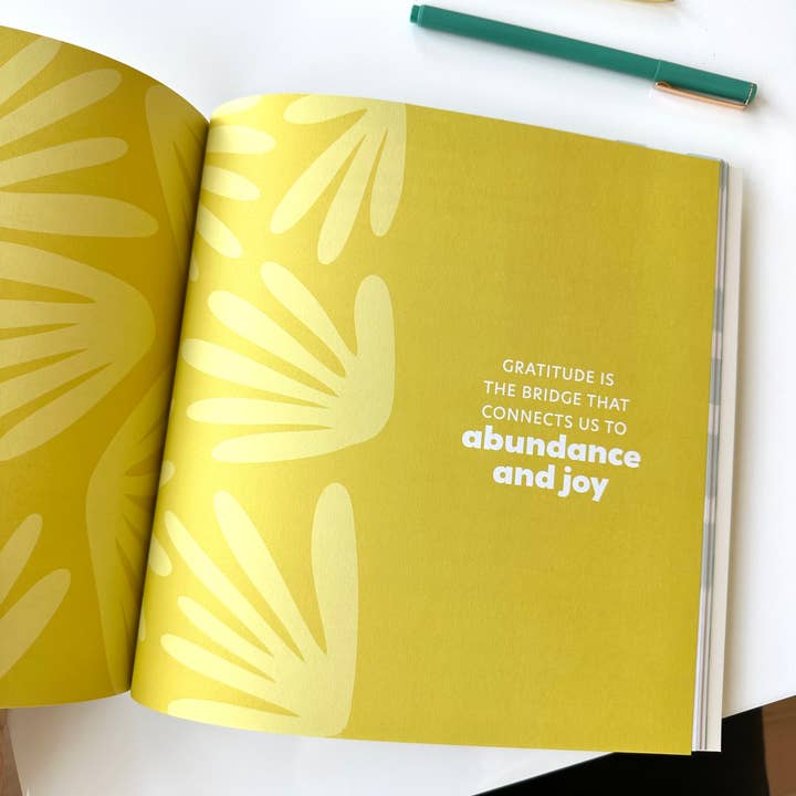 Paper Peony Press - Wholesale Journal/Diary - Grateful Hearts: A Mother-Child Gratitude Journal2