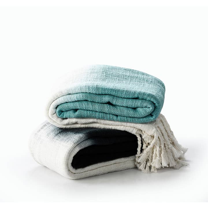 HomeRoots - Wholesale Throw Blanket - Blue and White Woven Cotton Ombre Throw Blanket