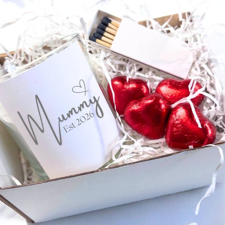 Mummy Est. 2026 Candle Gift Set for wholesale by Aye Do Gifts