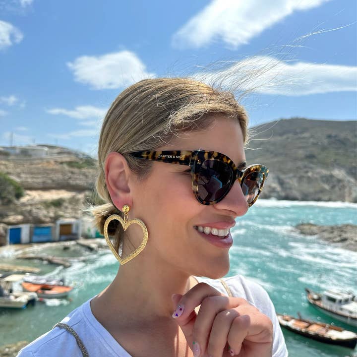 Christina Christi – wholesale Dangle earrings – Triangle Mirror Earrings - Gold Heart Design1