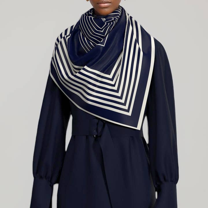 Grand foulard en soie No 5 pour la vente par Studio Heijne