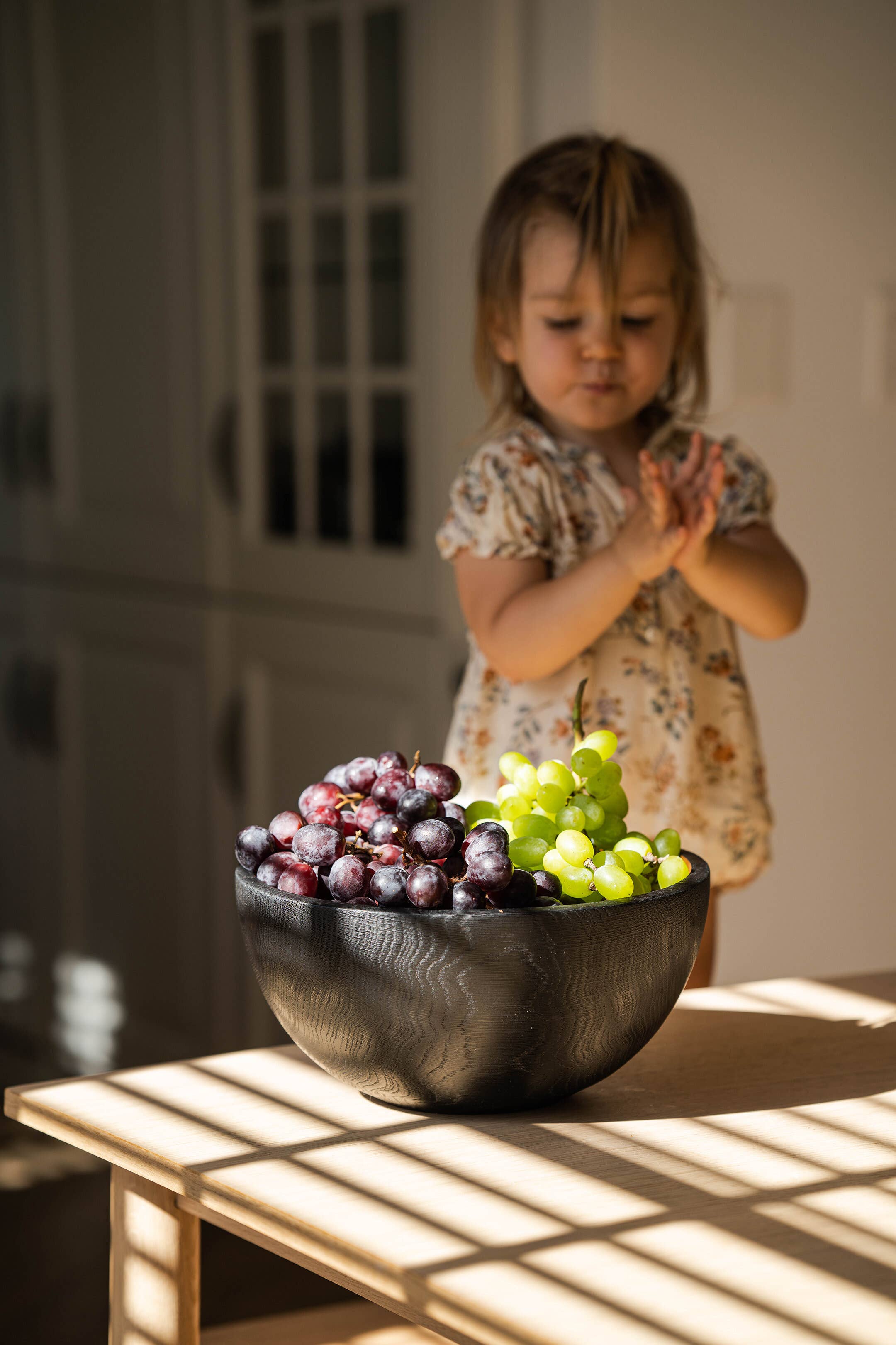 Creating Comfort Lab – Prato/tigela decorativa por atacado – Tigela grande de madeira carboneada esculpida à mão6