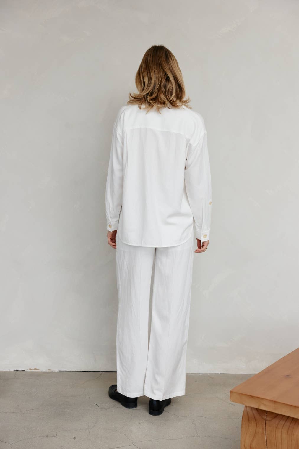 MOD REF - Wholesale Button Down Shirt - Women's - The Luciana Top | Relaxed Linen Button-Down Top3