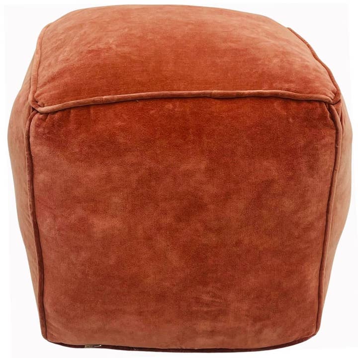 Golvpuff i bomullssammet Rosaröd 40x40 för wholesale av Status Collections