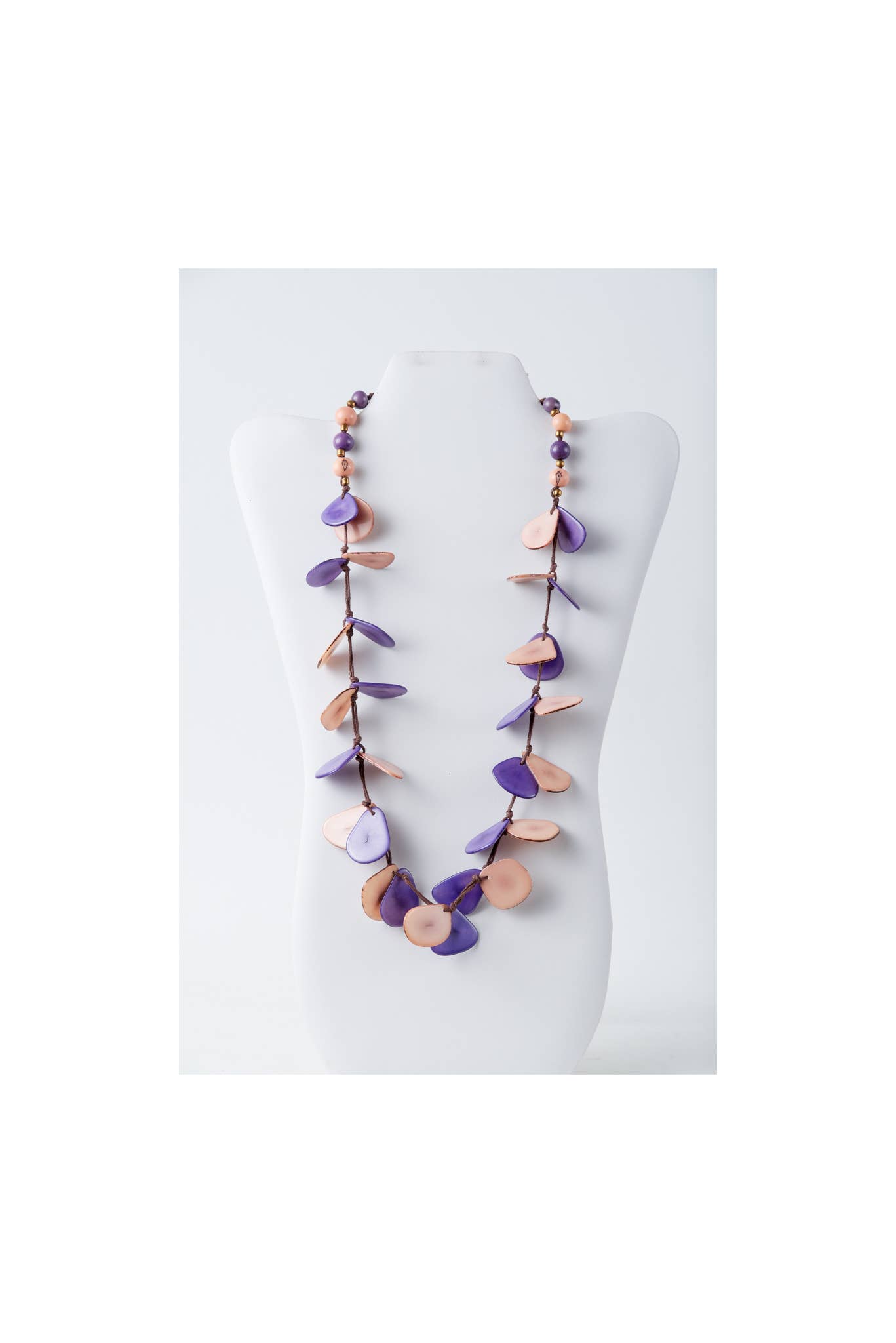 TaguArtsy – wholesale Smycken – Veronica Enkelsträngad Kronblad Lång Tagua Halsband4