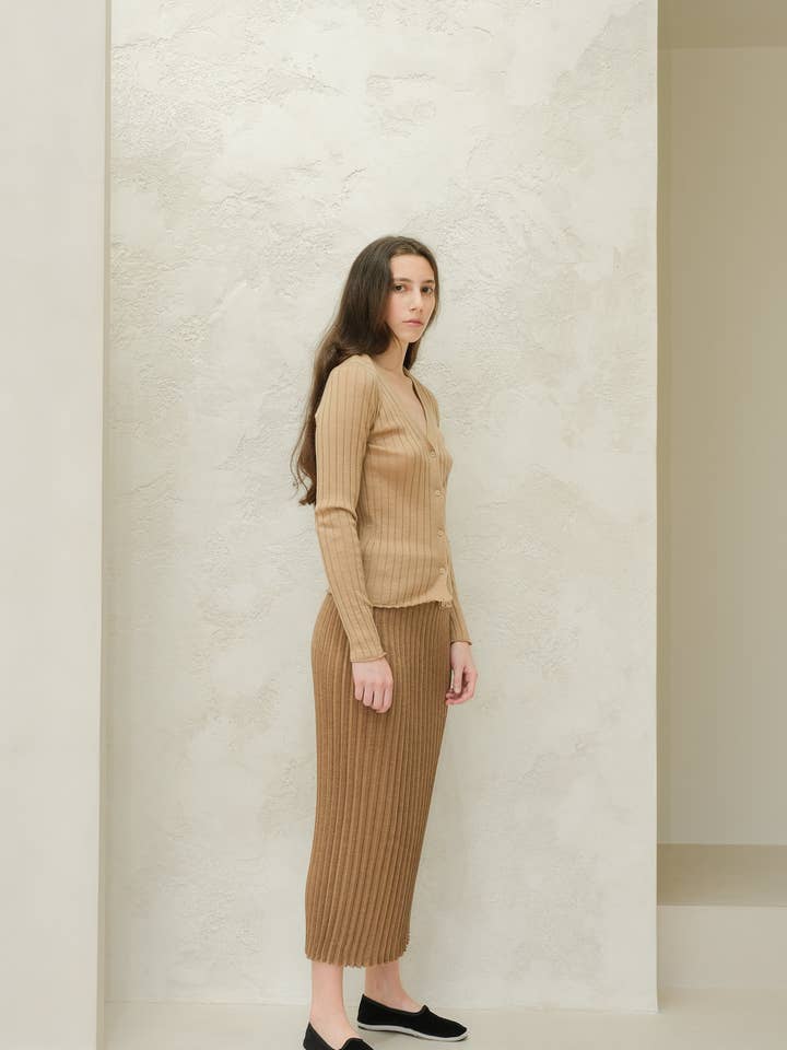 Lèmme - Wholesale Cardigan - Women's - Extra Fine Merino Wool V Neck Cardigan9