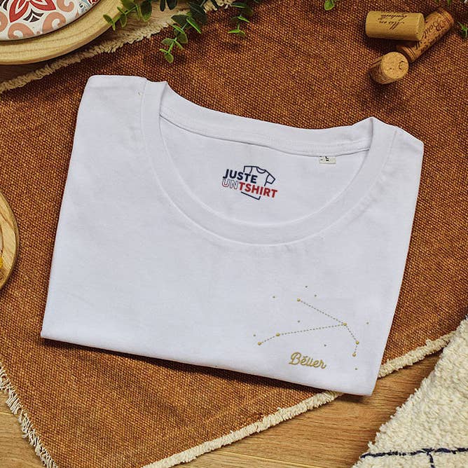 T-shirt ricamata - Aries per la vendita all'ingrosso da parte di Juste un t-shirt