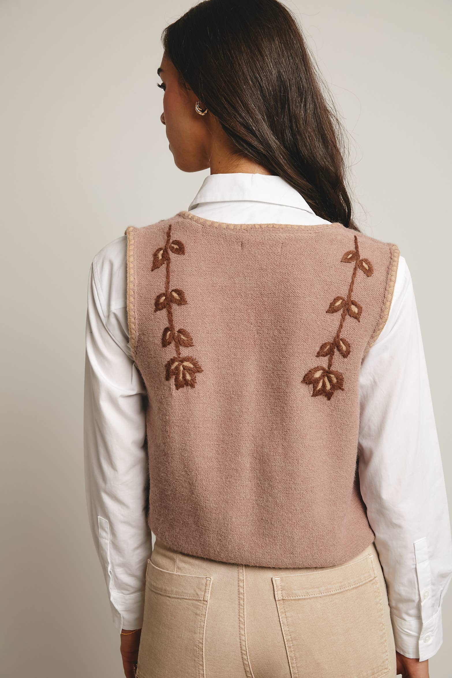 Forte - Wholesale Vest - Dames - Gebreid Vest met Bloemenprint en Striksluiting FSW000623