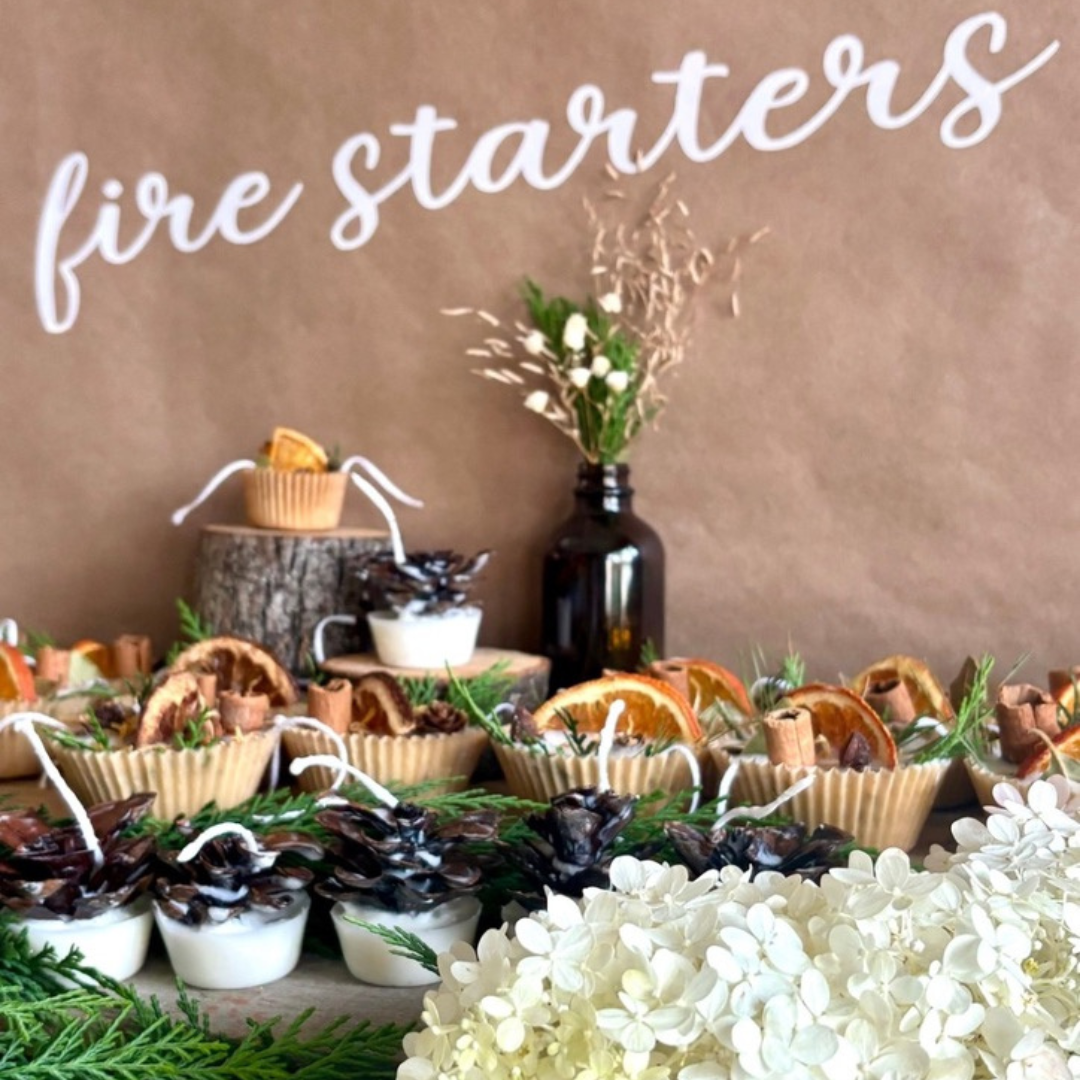 Mana Market Co. - Vente Cadeaux pour invités - Pommes de pin allume-feu ~ Le cadeau rustique parfait pour une fête5