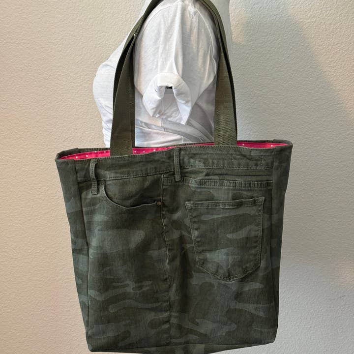 Indigo Bags - Wholesale Tote Bag - Women's - Sanctuary Upcycled Camo Print Jean Tote Bag - hot pink dots4
