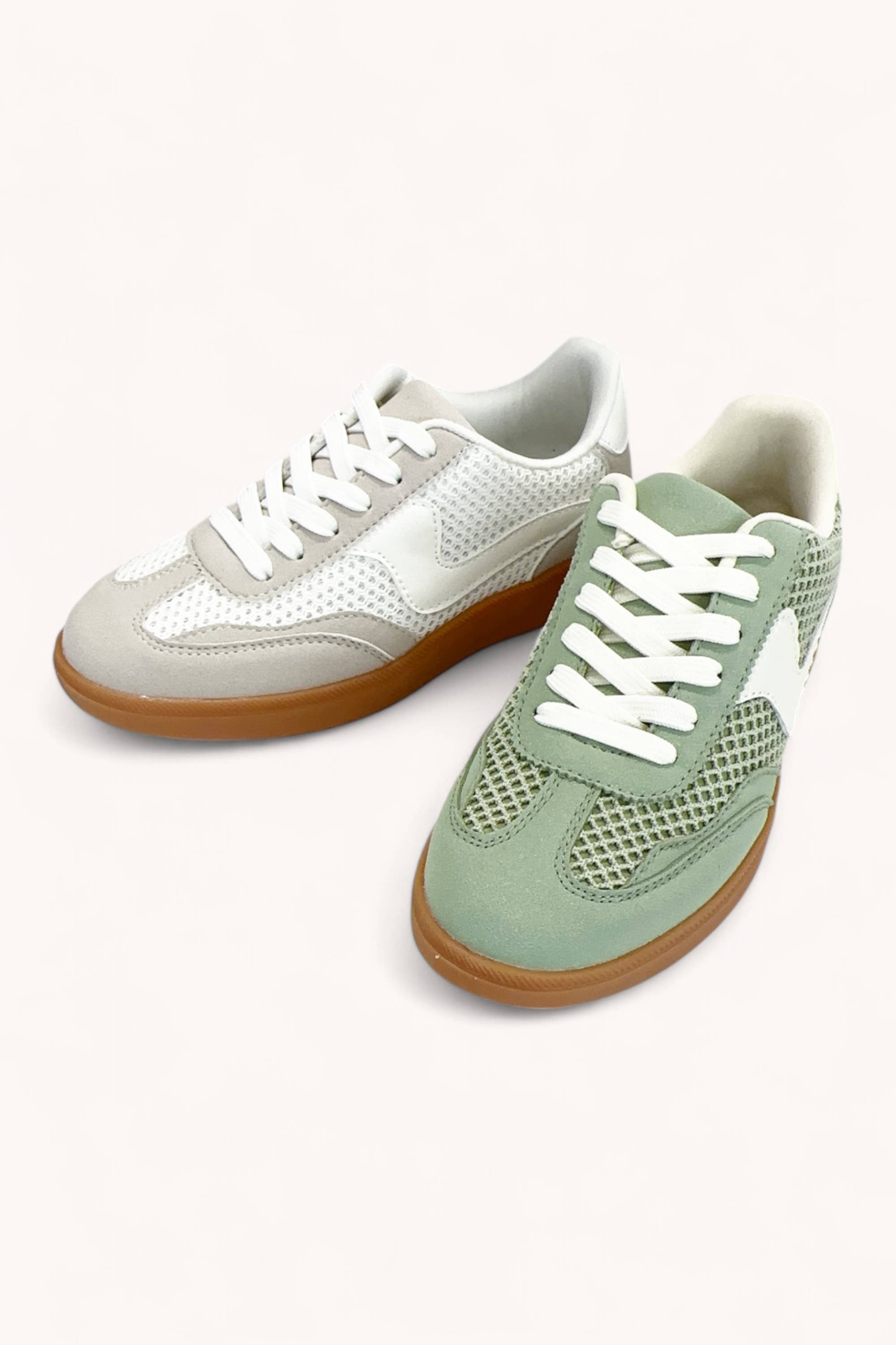 CCOCCI - Wholesale Lifestyle Sneakers - Women's - MODERN-19 WAVY SWOOSH STRIPE DESIGN COURT SNEAKERS1