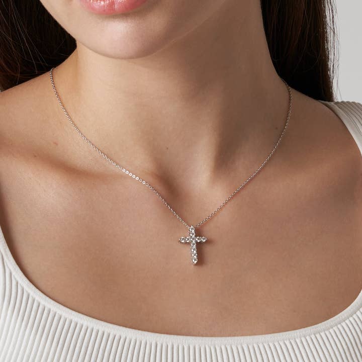 El&Elle - Wholesale Pendant/Charm Necklace - Cross Moissanite Necklace1