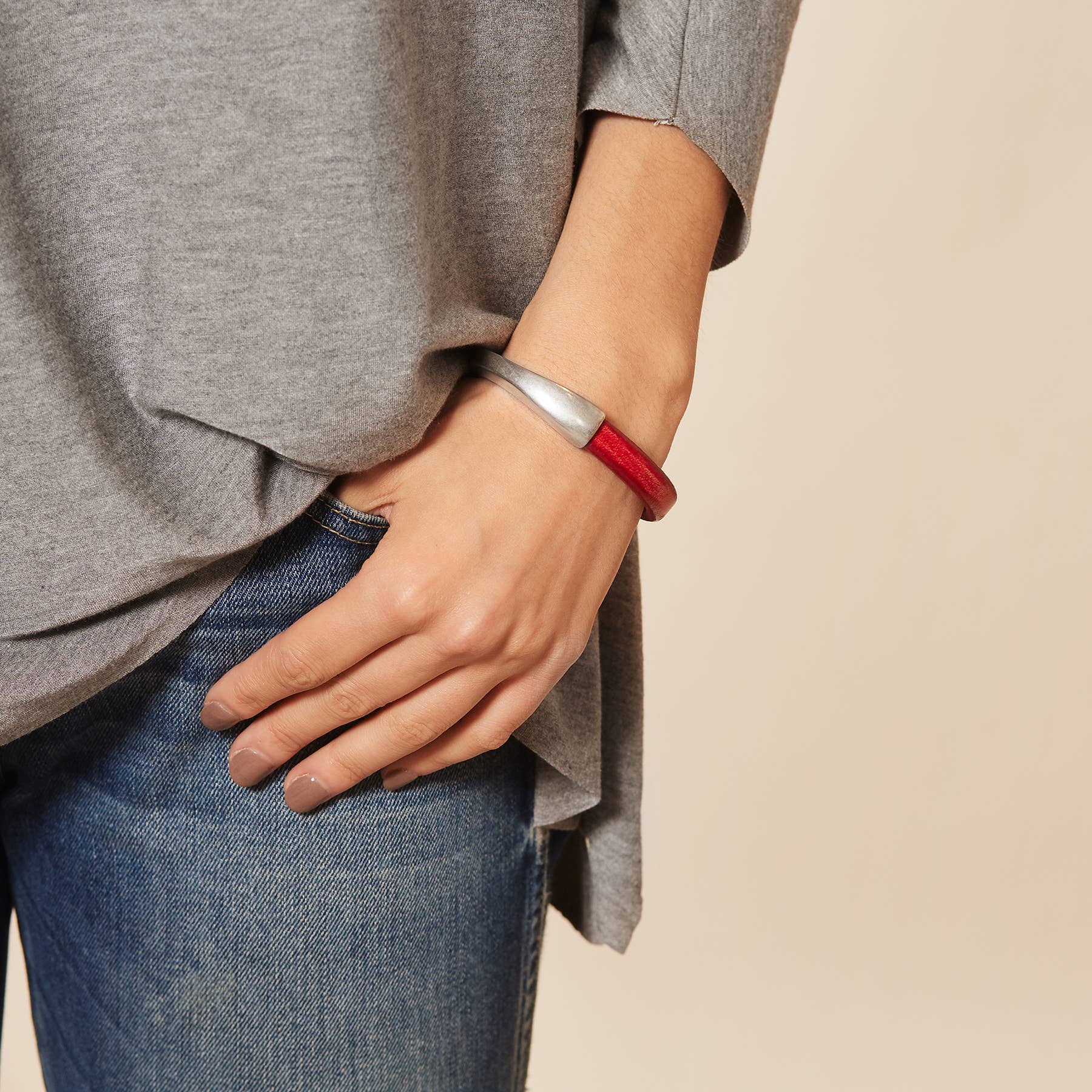 Diana Kauffman Designs - Vendita all'ingrosso Bracciale a polsino - Bracciale breakaway in pelle/Argento13