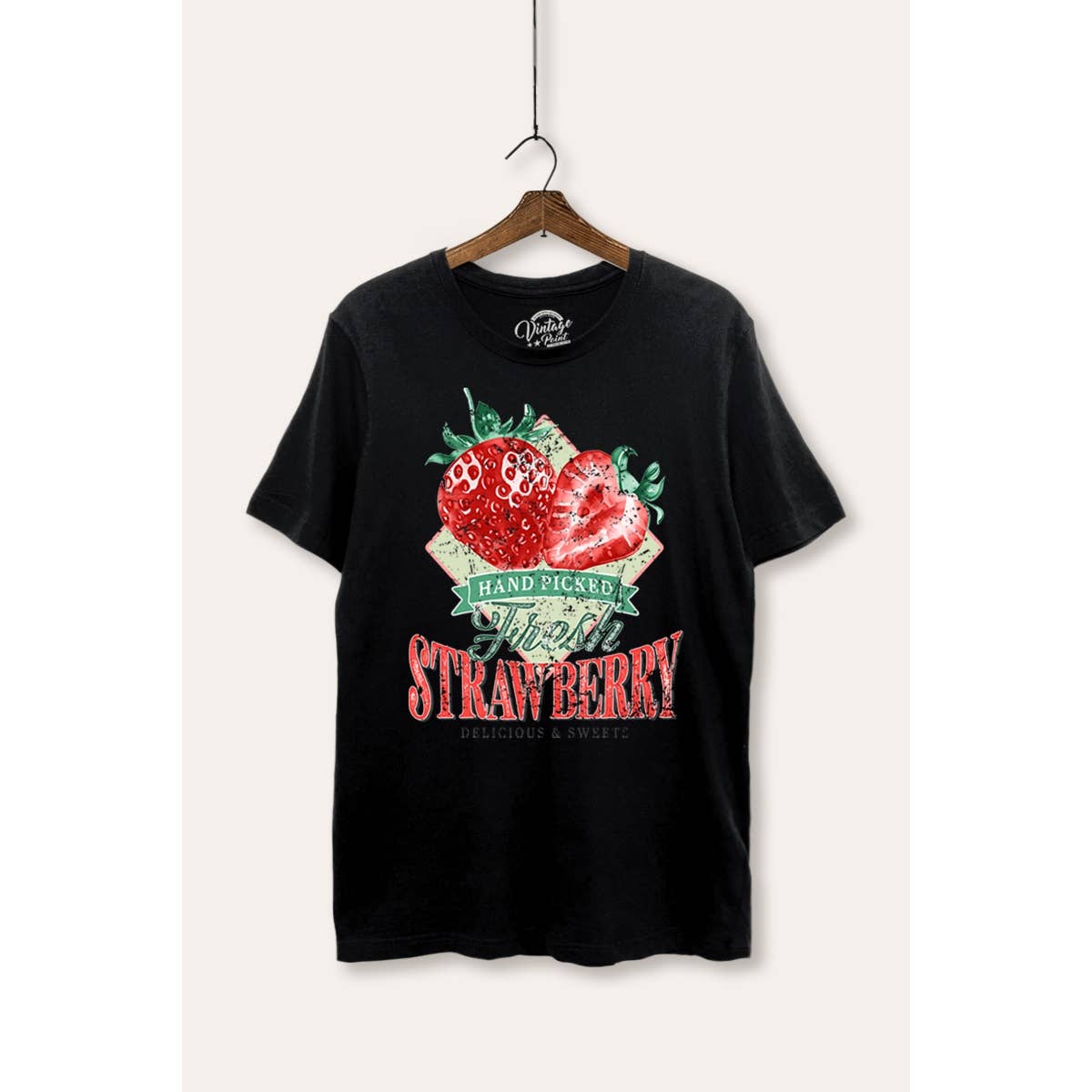 VINTAGE POINT USA - Wholesale T-Shirt (Graphic) - Women's - FRESH STRAWBERRY GRAPHIC BASIC T-SHIRT1